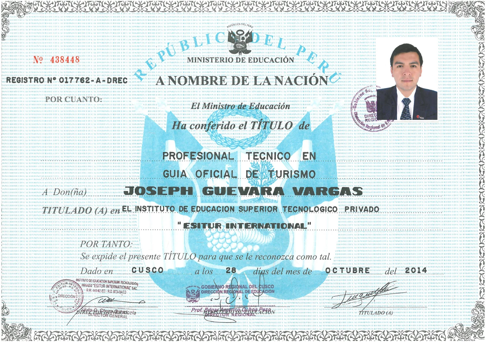 Título Profesional Guía Oficial de Turismo